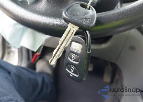 2008 Hyundai Elantra Gls/Se из США, поврежденный, VIN KMHDU46D68U390223